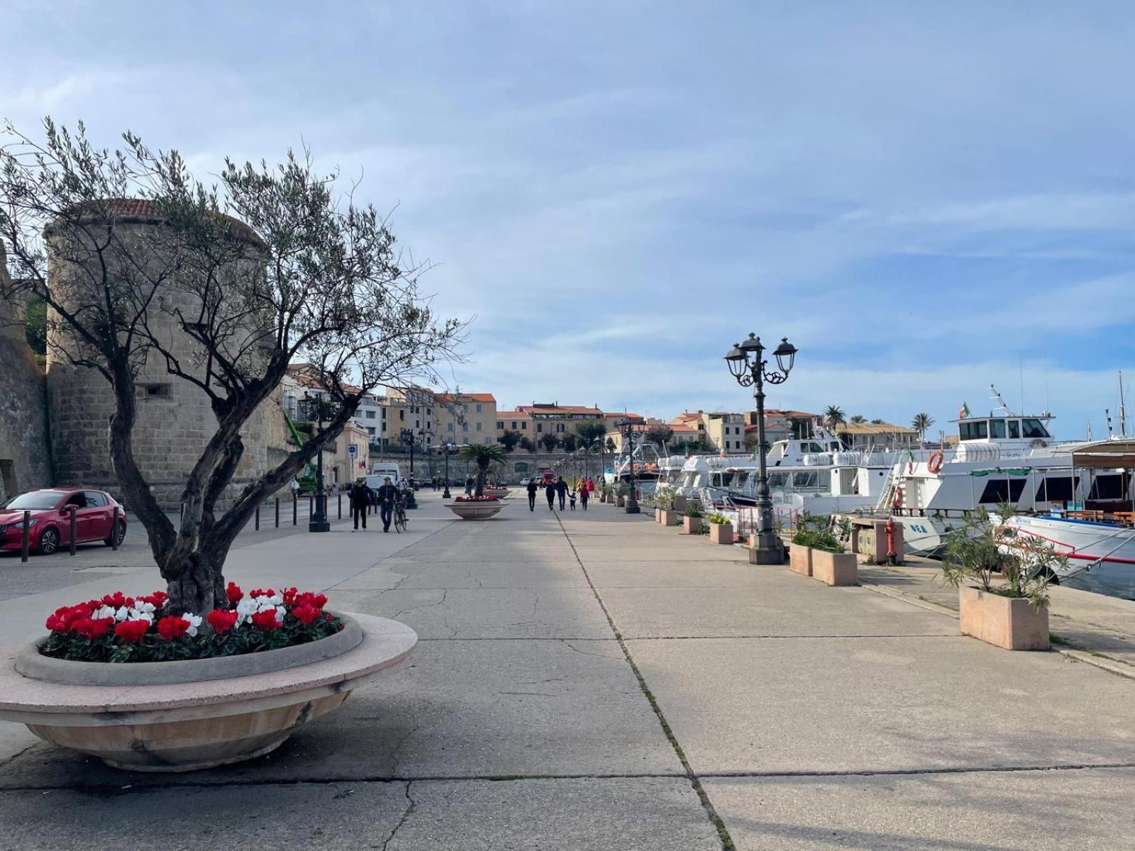 Suite "La Finestra Su Alghero" Exterior photo
